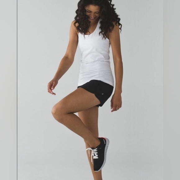 Lululemon Run Times Short *4-way Stretch 4" Black - Picture 3 of 8